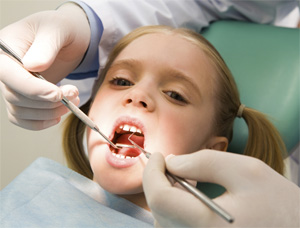 kid-in-dental-chair